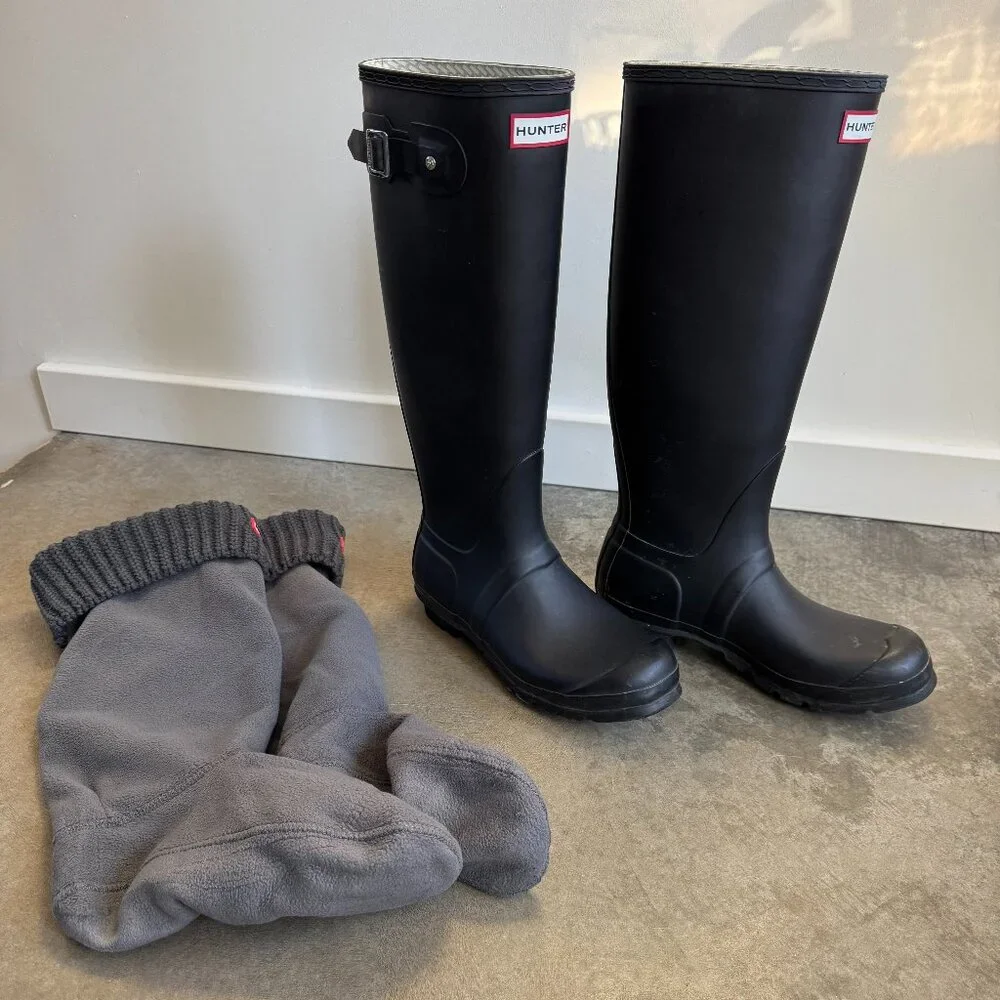 Original Hunter Rain Boots Size 8.5 with Original Hunter Book Socks Size L - Picture 1 of 5